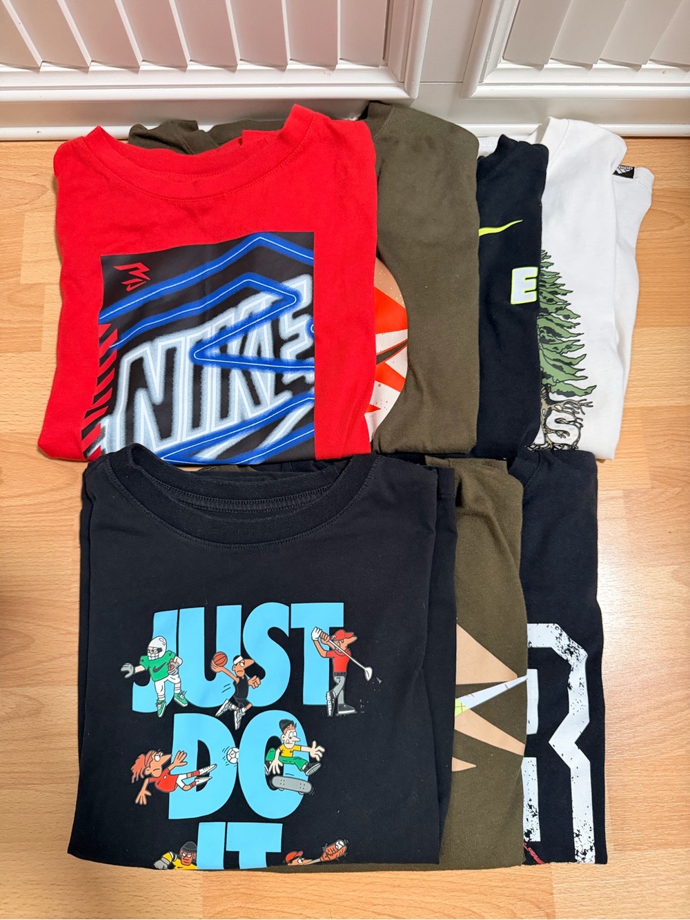 7 Nike Kids T-Shirt Graphic Bundle